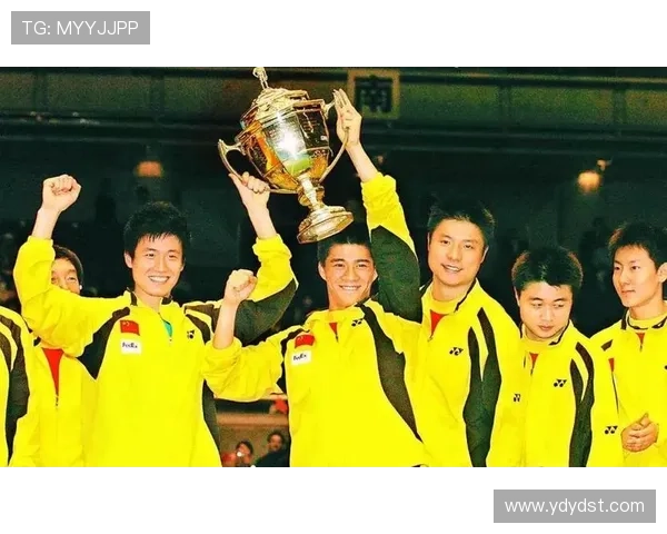 重庆羽毛球队在世界杯中的精彩表现与节奏掌控分析 重庆羽毛球队在世界杯中的精彩表现与节奏掌控分析