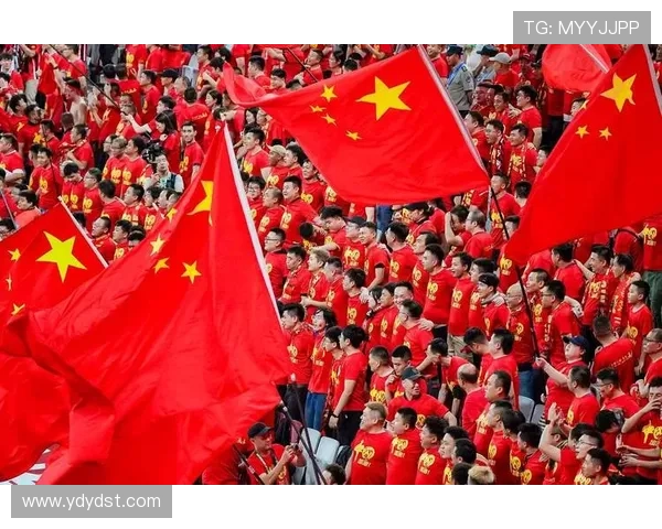 亚洲足球明星队激情对决引爆赛场热情展现足球魅力与团结精神